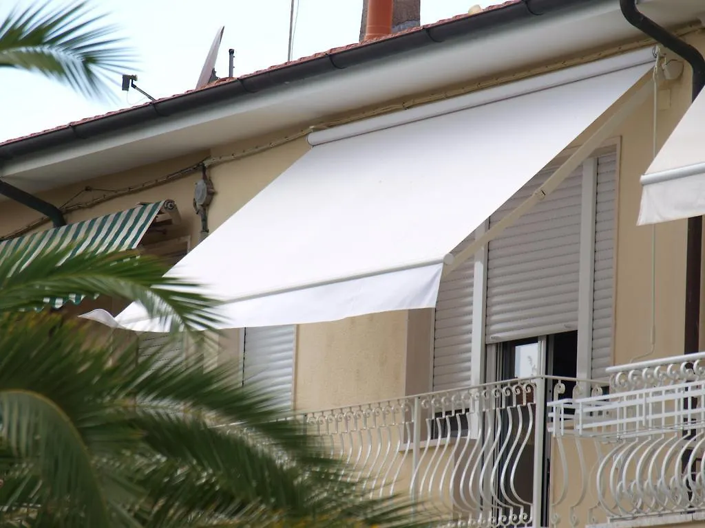 Il Pontile Holidays Apartment Marina di Pietrasanta 0*,