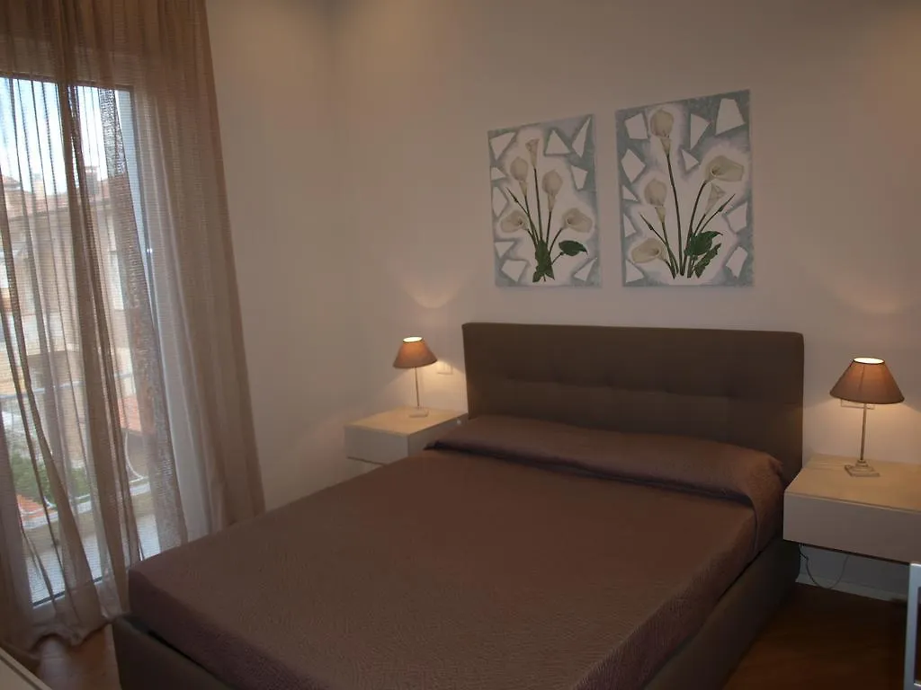 Il Pontile Holidays Apartment Marina di Pietrasanta